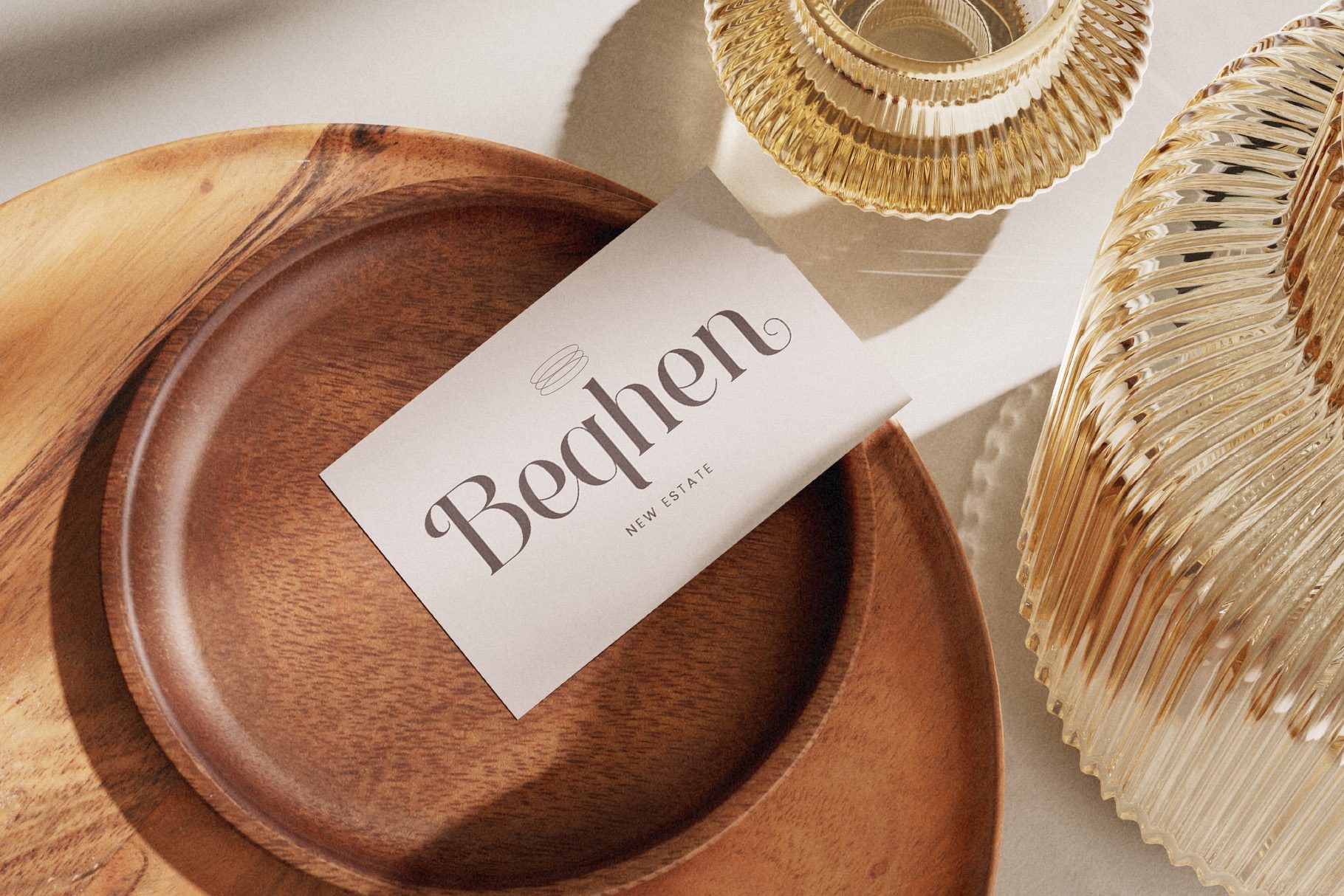 luxury beauty serif font